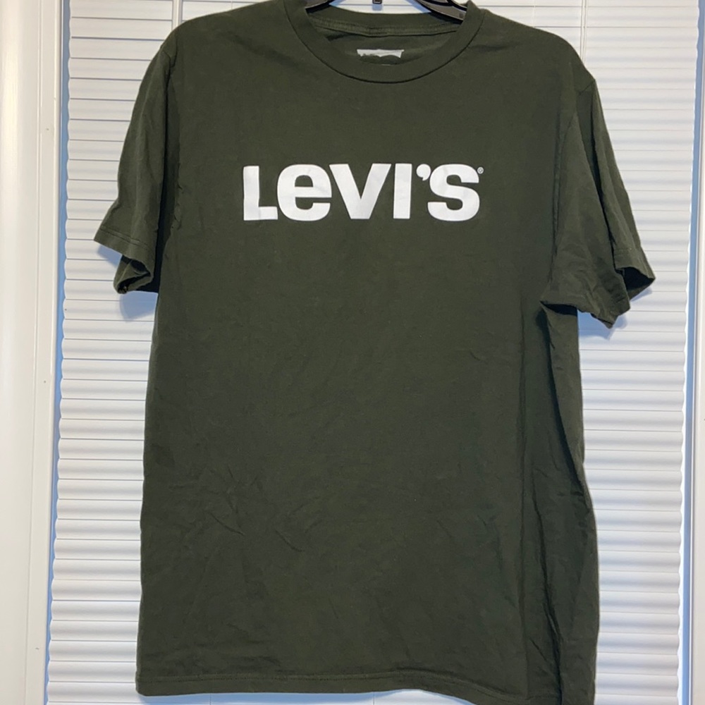 LEVI’S TEE